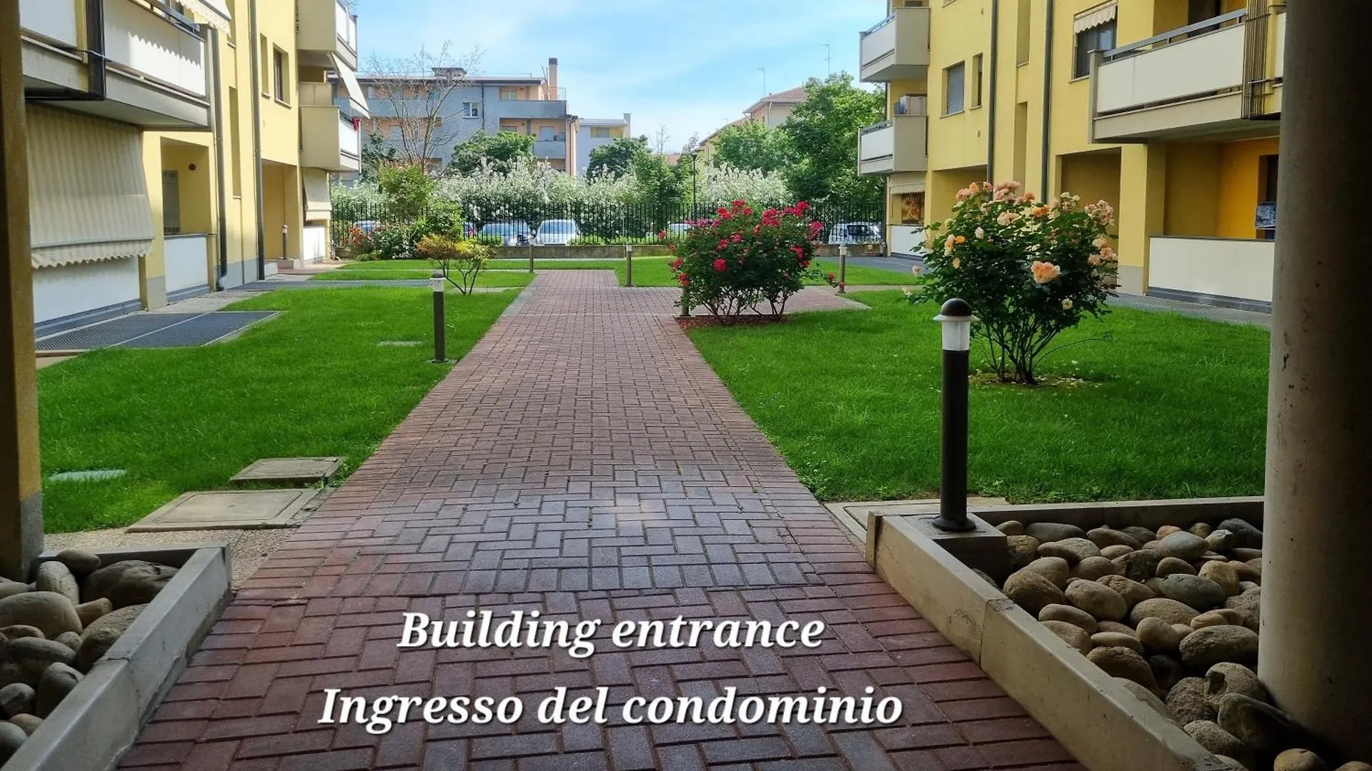 Studio With Terrace Busto Arsizio